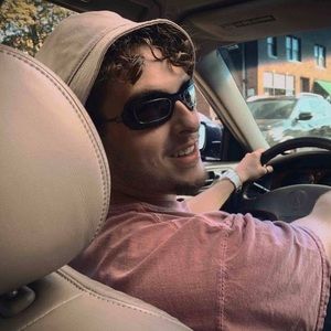 Meet your Posher, Hunter